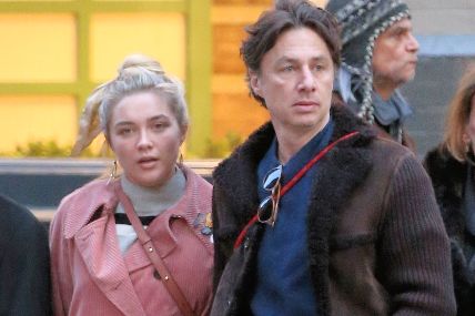 Florence Pugh is dating Zach Braff.